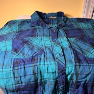 Shirt woman’s 100% cotton, green and blue flannel, plaid, brass buttons